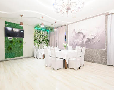  ресторан Три тополя