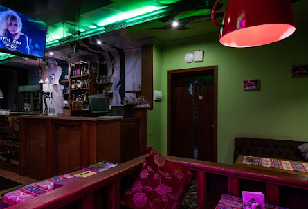 Бар  в Восточный зал 