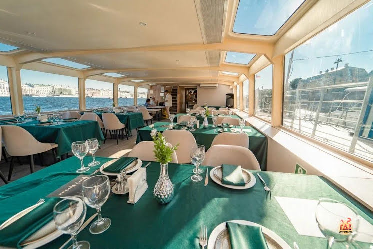 Палуба в «Теплоход "Славутич"» фотография №3