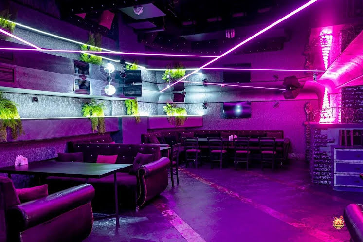 Dance Hall  в «Больше Чем Бар» фотография №6