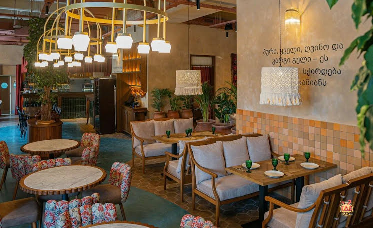 Основной зал в «Грузинские Истории» фотография №4