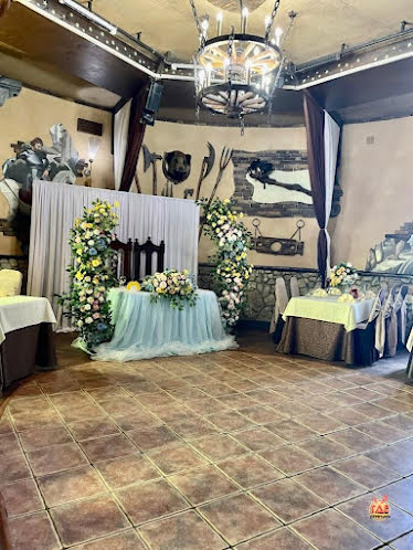 Каминный зал в «Замок в долине» фотография №14