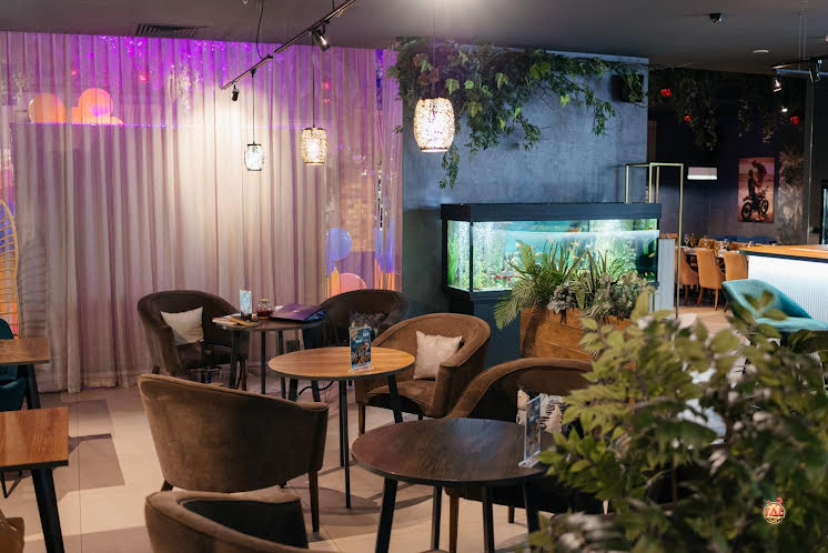 Основной зал в «Happy People» фотография №13