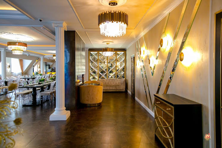 Основной зал в «Le Veranda» фотография №8