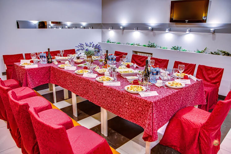 Зал на 20 человек в «XL» фотография №1