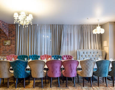  ресторан Иверия на Комарова