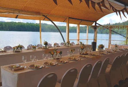 Беседка на воде в Малый зал