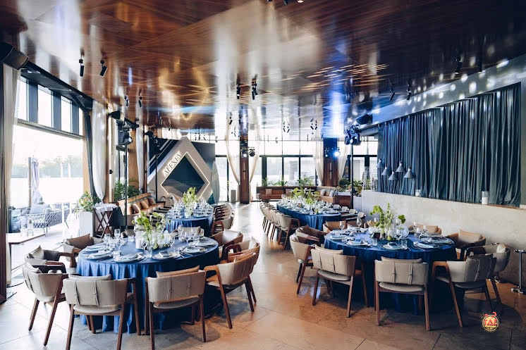 Основной зал в «Mooring» фотография № 1