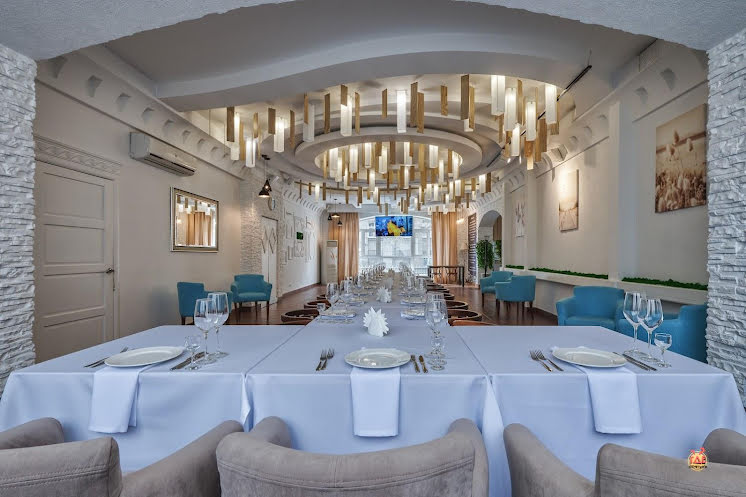 Основной зал в «Ника на Лермонтова» фотография №14