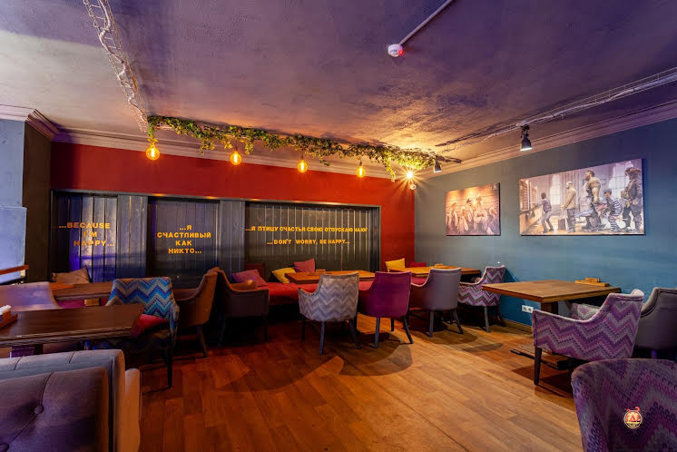 Основной зал в «Счастье» фотография №12