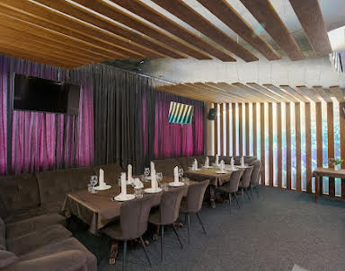  ресторан Академия Караоке на Ширямова