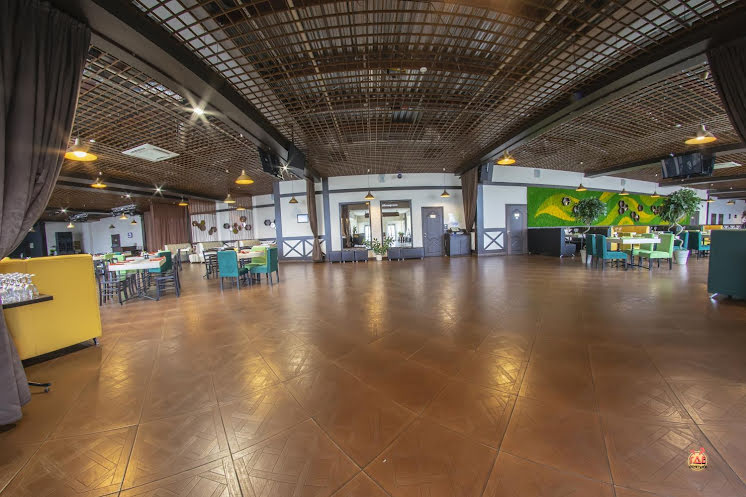 Основной зал в «Frau Gross» фотография №8