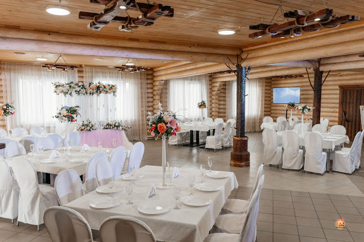 Большой банкетный зал в «Гремячево» фотография №1