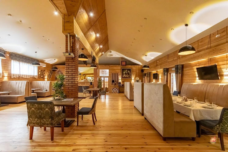 Основной зал в «Генацвале на Краснопольском» фотография №11