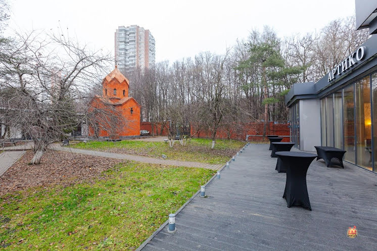 Веранда в «Артико Холл» фотография №3