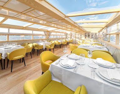 День рождения в Теплоход "Фицджеральд"