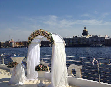  ресторан Ривер Лаундж-2