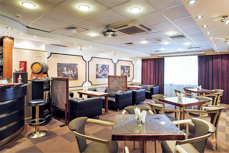 Зал Boutique Whisky bar в «Чайка и Бурлак» фотография №16