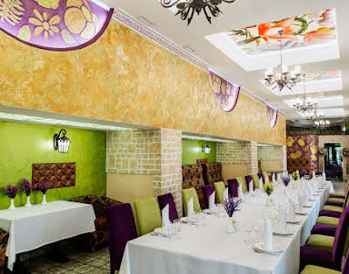  ресторан Беседа & PAVLIN