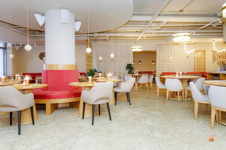 Основной зал в «Tatar by Tubatay на Мусина» фотография №16