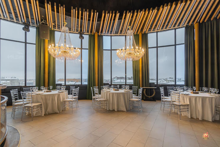 Основной зал  в «Graf ZEPPELIN» фотография №10