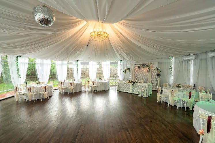 Шатер в «Замок в Пушкине» фотография №4