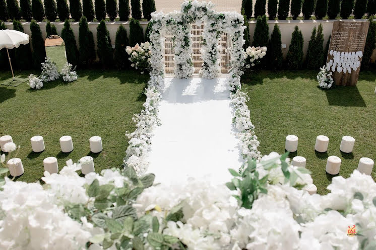 Летняя терраса в саду  в «Villa Barvikha 135» фотография №5