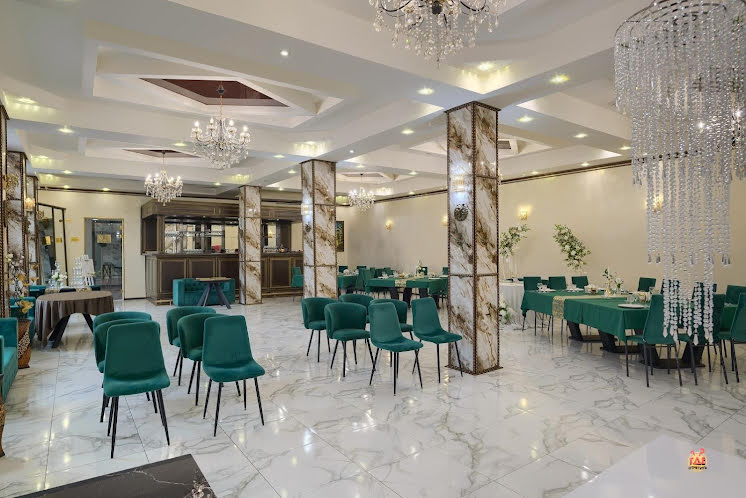 Основной зал в «Lion» фотография №2