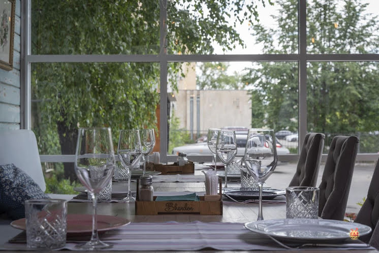 Летняя веранда в «Вкусный дом Sharden» фотография №8