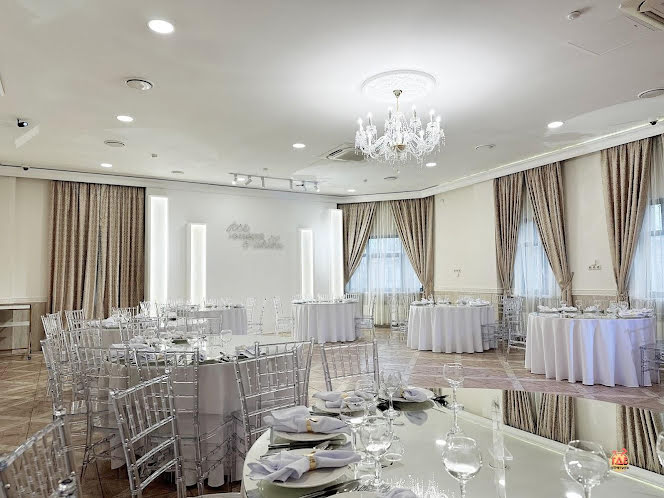 Основной зал в «Галерея банкетов» фотография №9