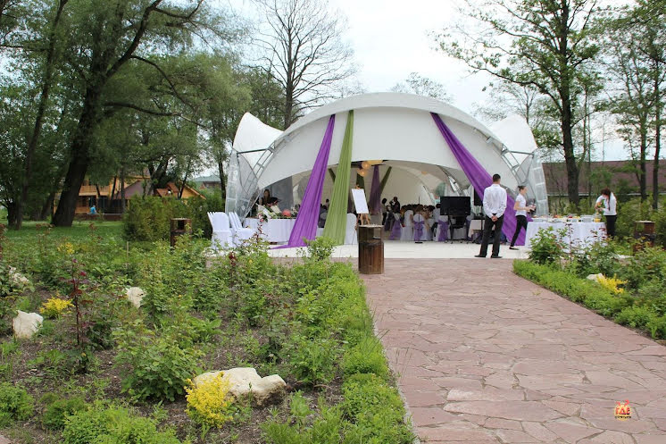 Большой шатёр в «Рыболовная усадьба - Парк-отель Остров» фотография №7