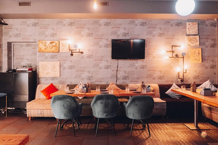 Зал "Караоке" в «Feromon Primorskaya» фотография №2