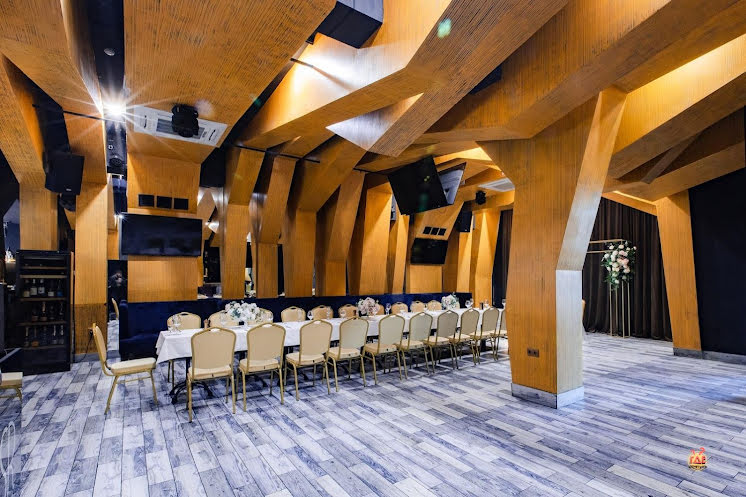 Основной зал  в «Sanremo» фотография №6