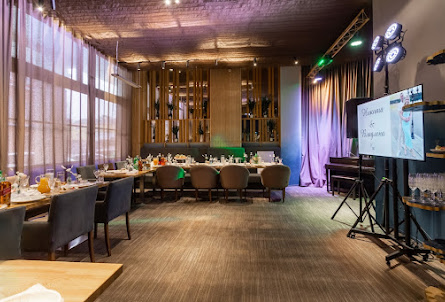 Зал «‎Винный» в Балкон