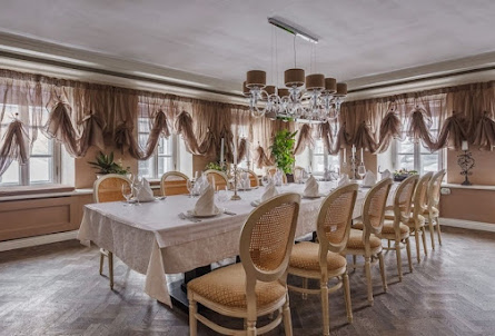 Малый парадный зал в Зал «Паркетный»