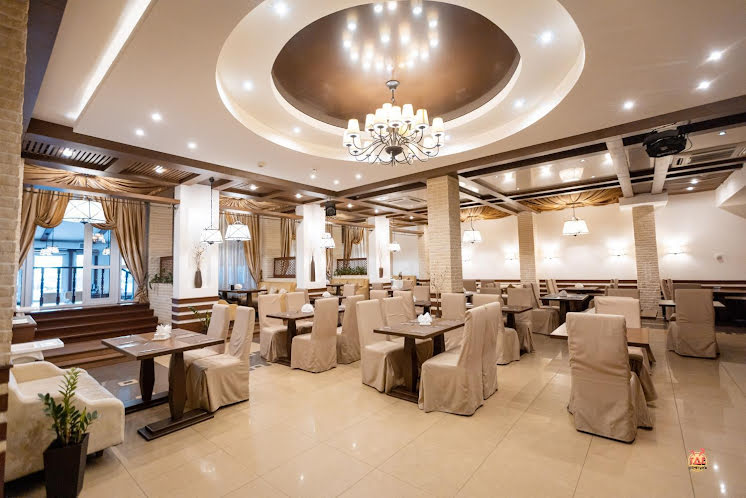 Основной зал в «ВИЛЛАДЖ» фотография №4