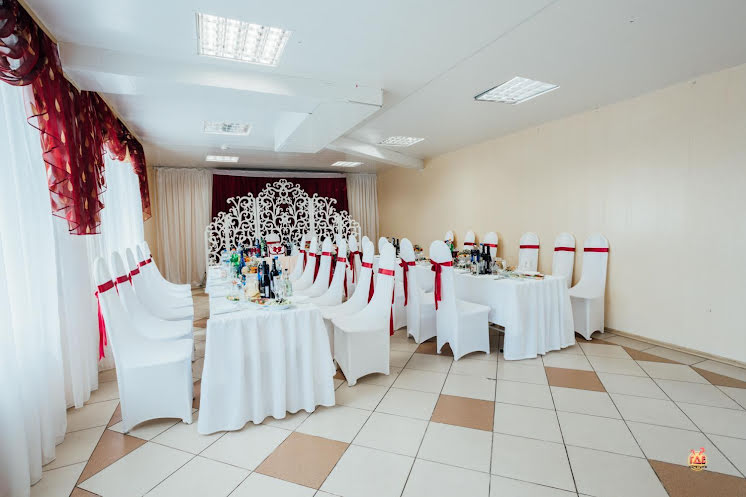 Зал «Золотой» в «Столовая ВГТУ» фотография №1