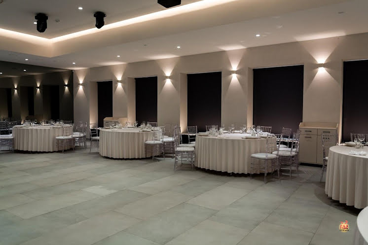 Большой зал  в «TOST» фотография №7