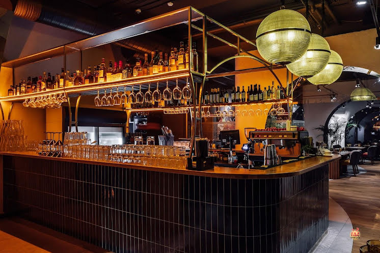 Основной зал  в «Джентльмены удачи» фотография №9