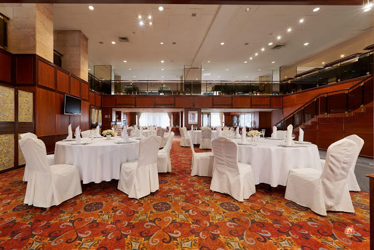 Ресторан «Брассери Эрте» в «Азимут Отель Аэростар» фотография №8