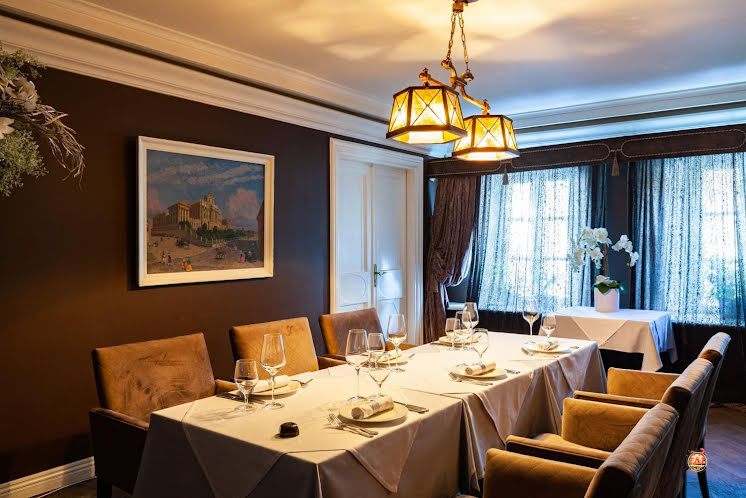 Второй обеденный зал в «Гусятникоff» фотография №6