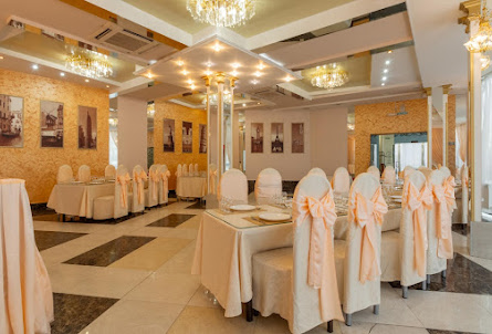 Зал «Персиковый» в Малый банкетный зал