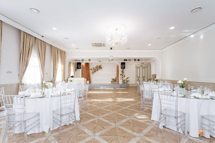 Основной зал в «Галерея банкетов» фотография №4