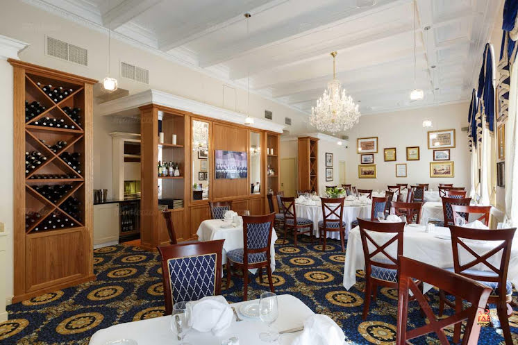 Основной зал  в «Дворянское собрание» фотография №2