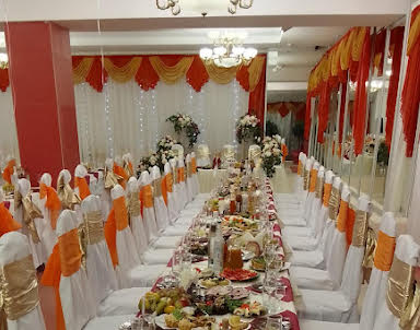  ресторан Laff Cafe