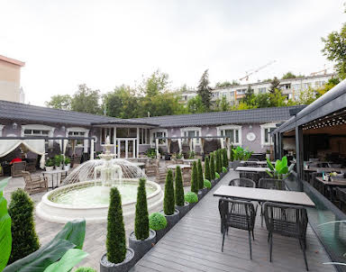  ресторан Гранд Фэмили