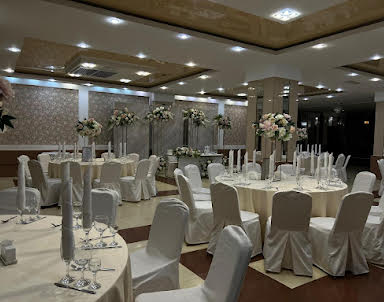  ресторан Амакс