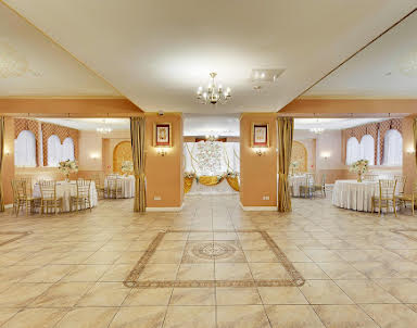 День рождения в Almond