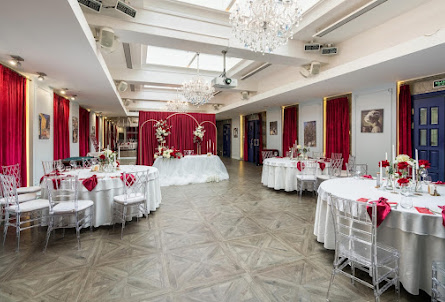 Зал торжеств Грейс Келли в Будуар Лорен