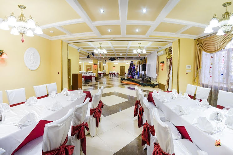 Основной зал в «Ани» фотография №4